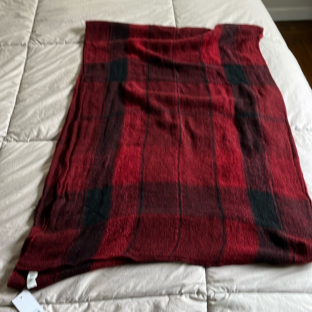 Nordstrom brass plum infinity scarf rusty red black never worn nwt soft acrylic